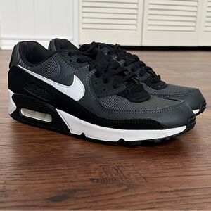 Nike Air Max 90 Sneakers - Black/White/Gray - Size: 7 (Men’s)